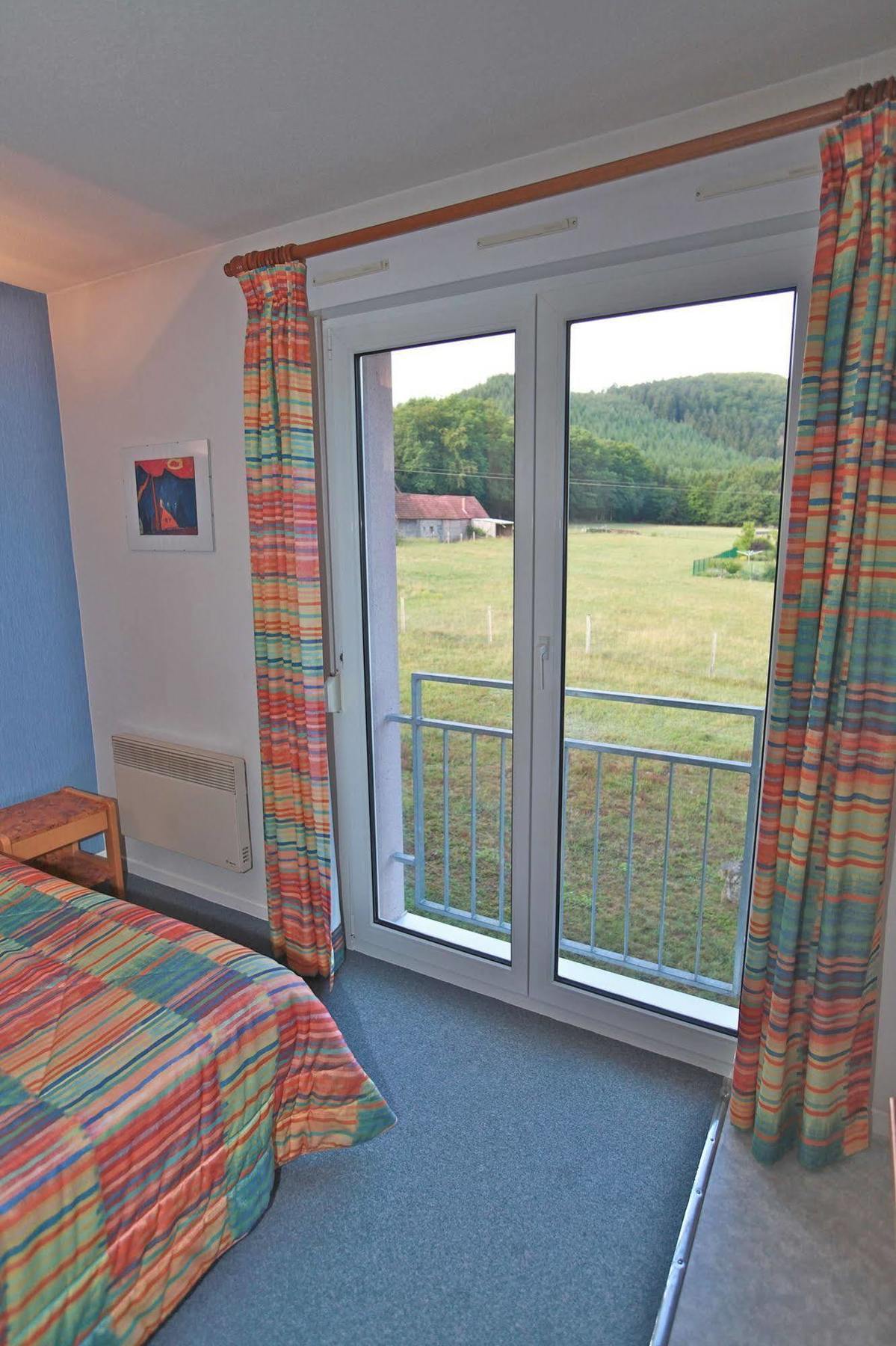 Hotel Le Kirchberg Baerenthal ภายนอก รูปภาพ